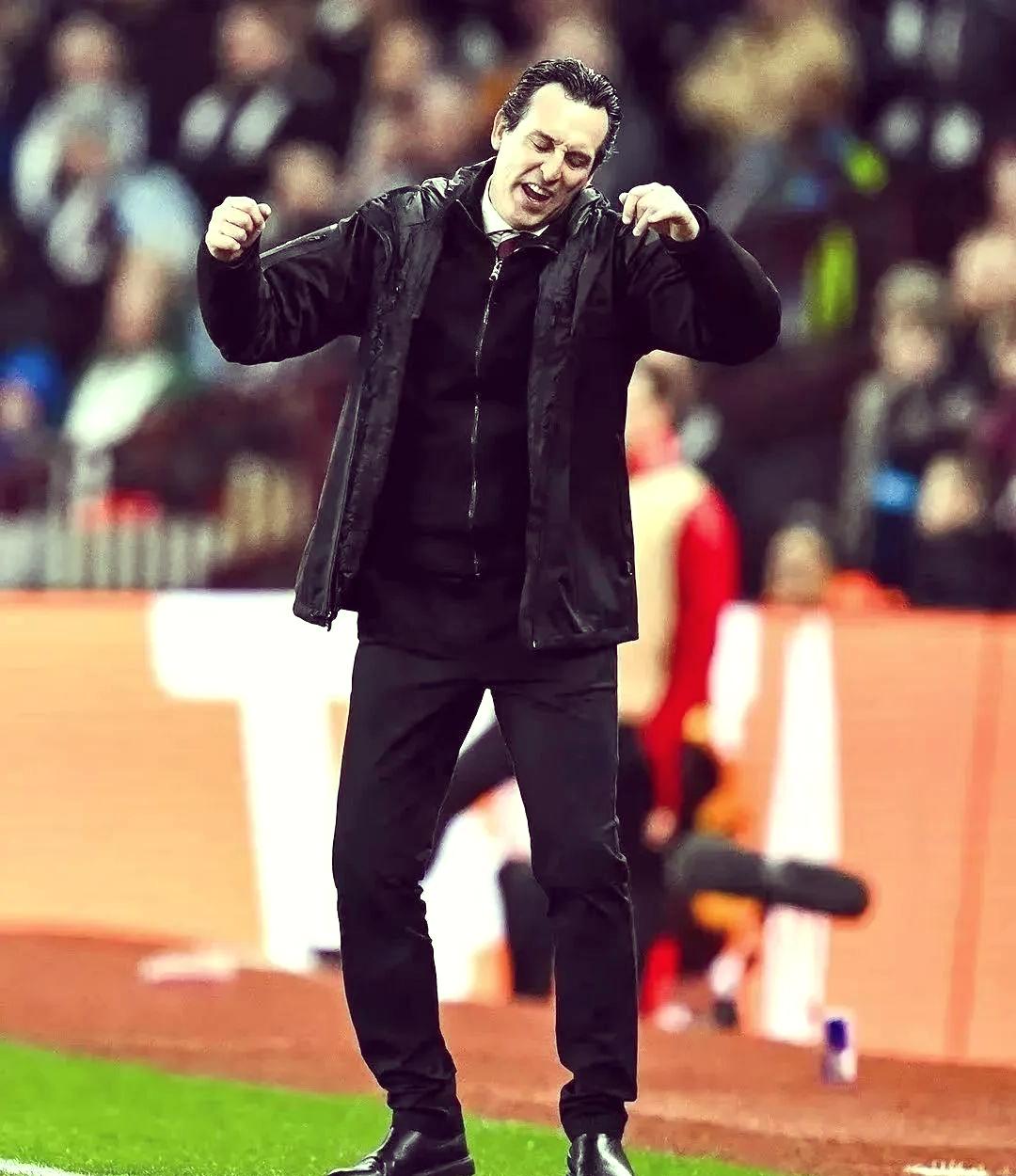 包含德甲赛后走向成谜，阿斯顿维拉外线爆发，目标明确，轮换策略成焦点的词条